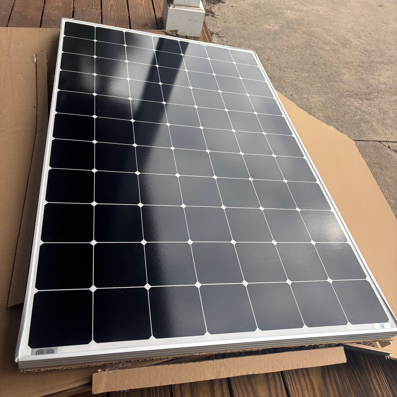 280 Watt Rigid Solar Panel - Clearance (Damaged Frame, Fully Functional)