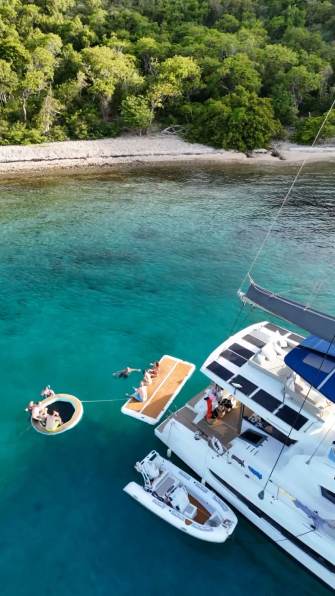 CMPower Walkable Solar Panels on Catamaran
