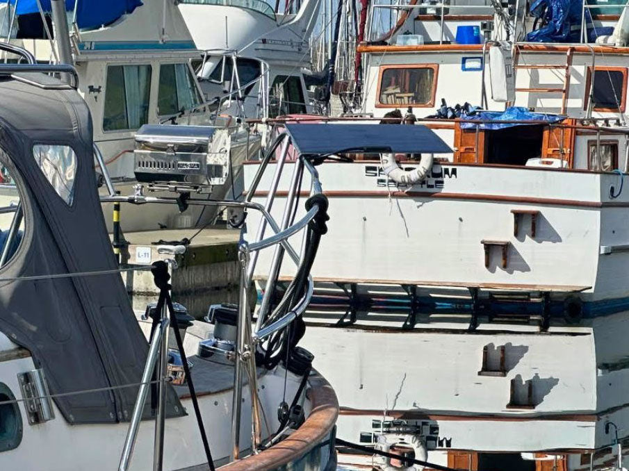 Marine solar panel with adjustable sliding aluminum rail mounting bracket